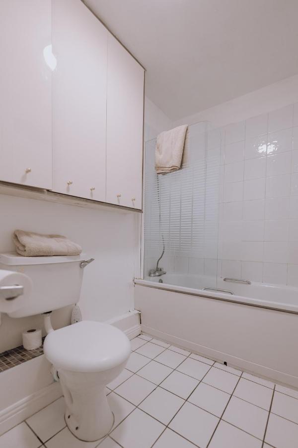 Smithfield Square Nest Entire Apt Dublin Exterior photo
